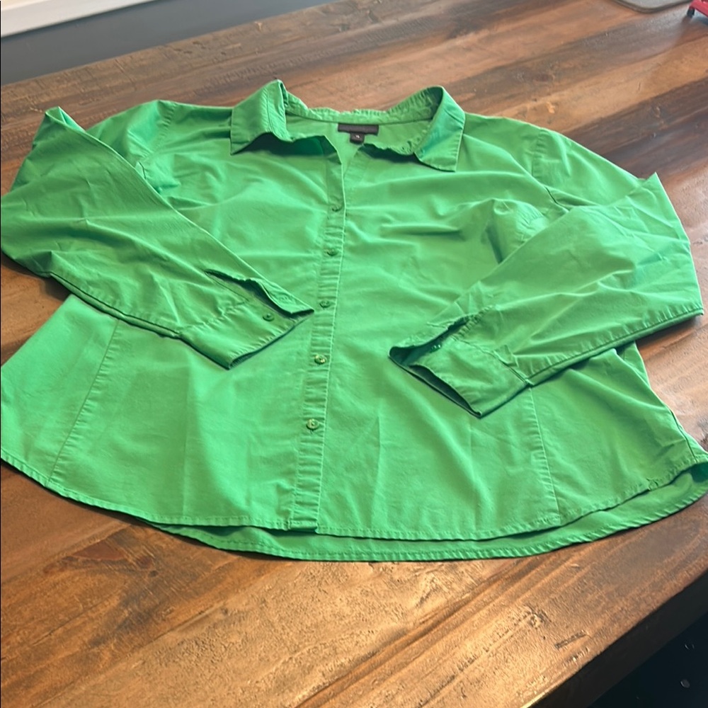 Worthington Green Button Down Shirt Crisp Collar Lightweight